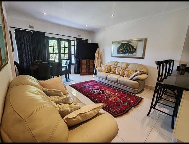 2 BEDROOM APARTMENT FOR SALE IN RENNIES BEACH